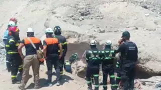 Chorrillos: un muerto y un herido deja desprendimiento de roca en playa La Chira