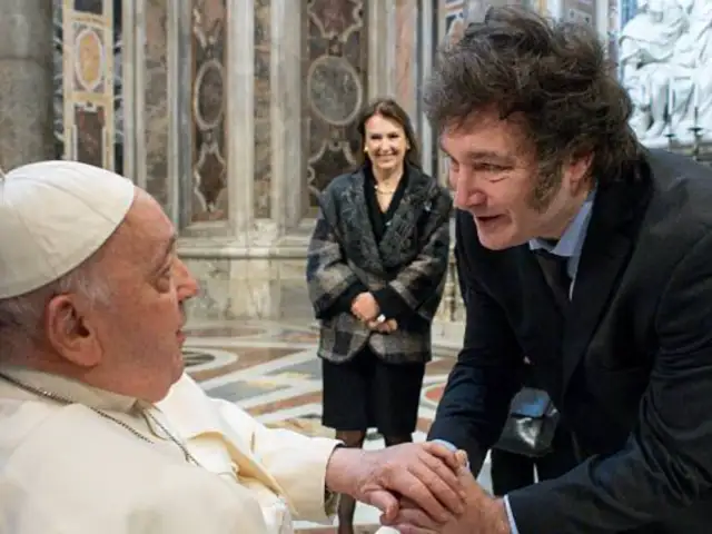 Papa Francisco y Milei se encuentran por primera vez en el Vaticano
