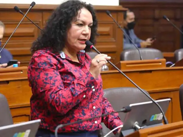 Congreso: archivan denuncia constitucional contra María Acuña Peralta por "caso mochasueldos"