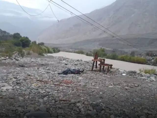 Arequipa: dos policías murieron y cinco lograron sobrevivir tras naufragio de bote en el río Majes