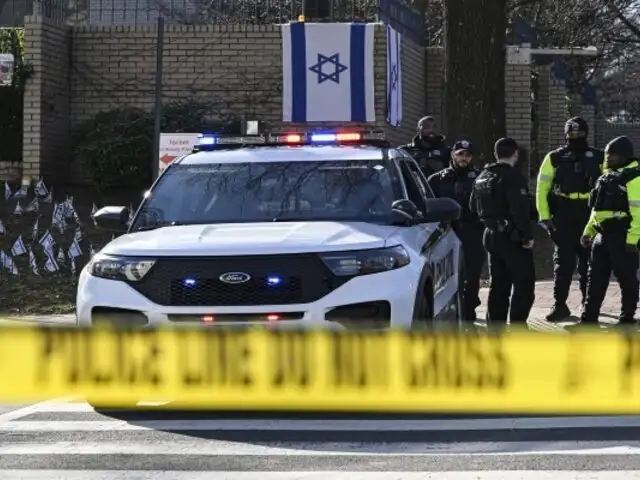 Washington: muere militar que se prendió fuego frente a embajada de Israel