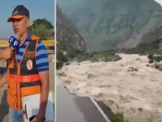 Río Cañete se desborda: caudal se lleva carretera y parte de cancha de fulbito