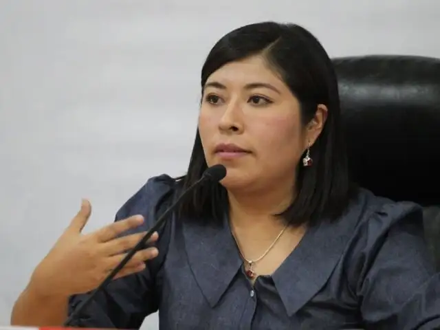 Betssy Chávez: Fiscalía presenta denuncia constitucional en su contra por presunto enriquecimiento ilícito