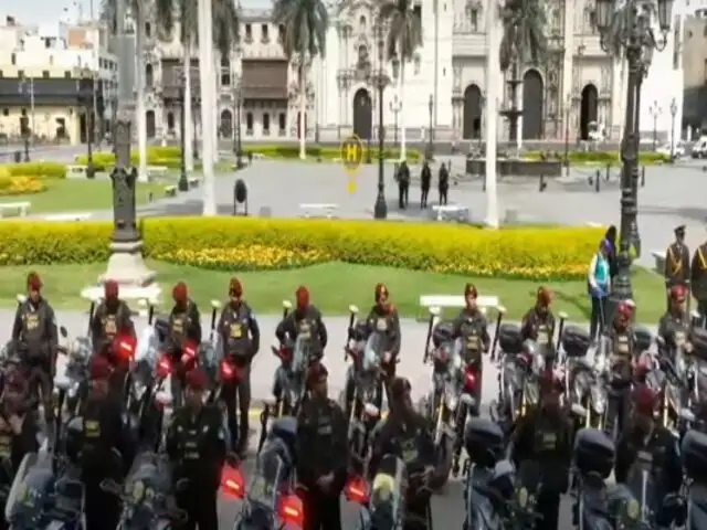 Alcalde de Lima entrega 400 motos a PNP para luchar contra la inseguridad ciudadana