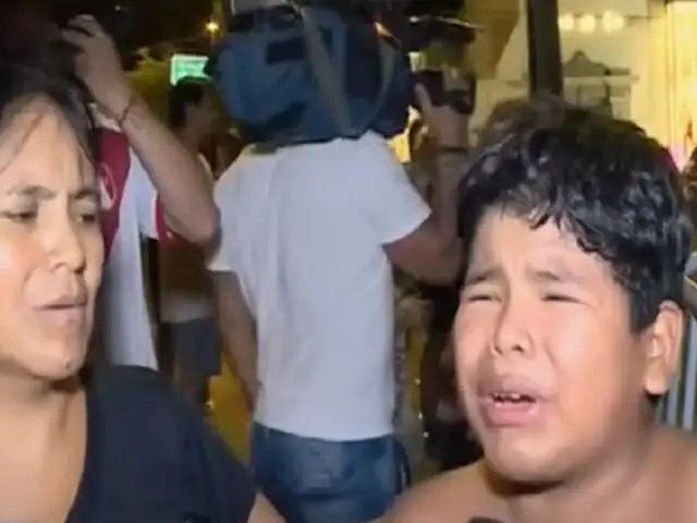Dejan a niño llorando y semidesnudo tras robar su camiseta firmada por la Selección Peruana