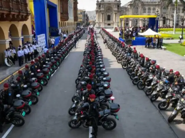 Ponen en circulación 400 motocicletas de la PNP entregadas por el Mininter y MML