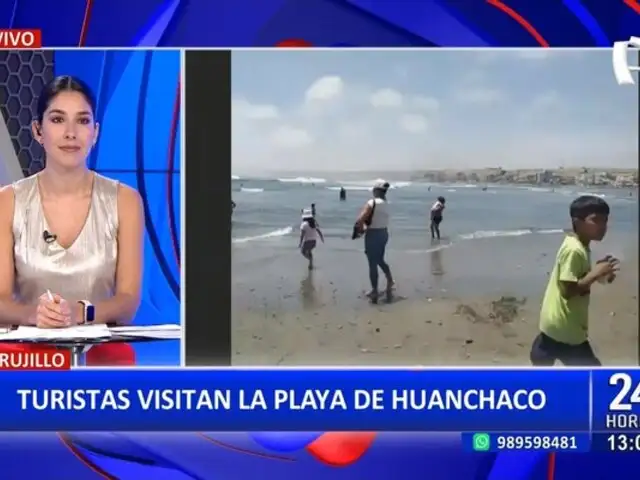 Trujillo: Turistas visitan el Balneario de Huanchaco en Semana Santa