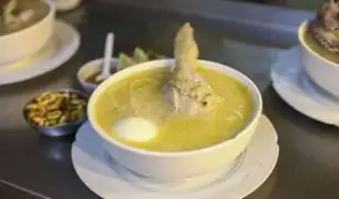 ¡Indignante! Mujer pide caldo de gallina y encuentra un gusano en su plato en Huancayo