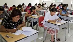 Promulgan ley para reincorporar a docentes cesados por desaprobar examen  en el 2014