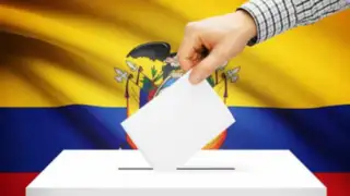 Referéndum en Ecuador: Noboa pierde 2 de las 11 preguntas, según sondeo a boca de urna