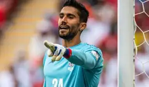 Irán: sancionan a futbolista por abrazar a una aficionada durante partido de fútbol
