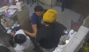 Fingen estar peleando para ingresar a robar a una tienda en San Luis