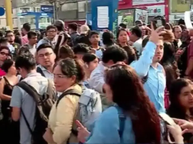 Caos en estación Tomás Valle: interrupción del servicio del Metropolitano genera largas colas