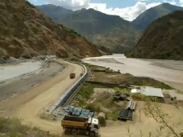 Pese a estado de emergencia en Pataz: Dinamitan dos torres de alta tensión en mina Poderosa