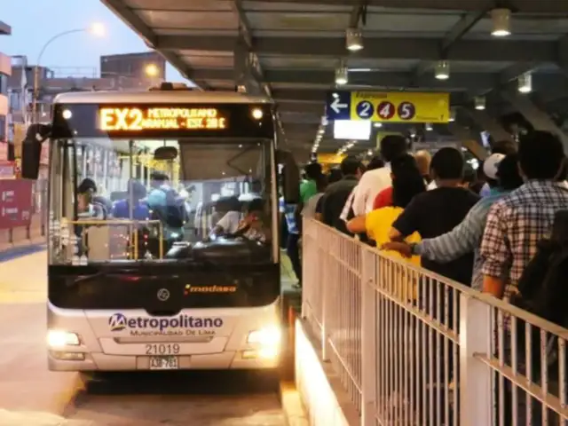 Metropolitano: eliminan cola para “sentados” y fusiona rutas para agilizar viajes