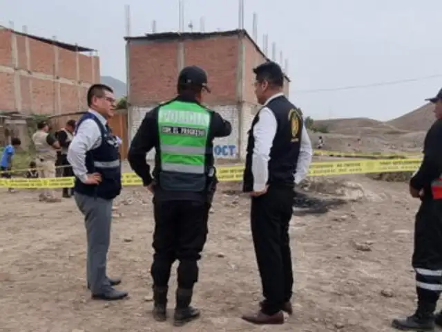 Carabayllo: desconocidos arrojan cadáver de mujer y le prenden fuego