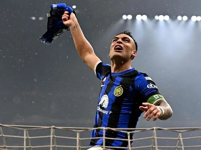Inter vence a Milán y se consagra campeón de la Serie A