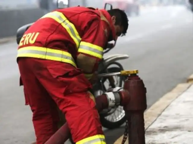 Sedapal advierte que solo existen 20 mil hidrantes contra incendios en Lima y Callao