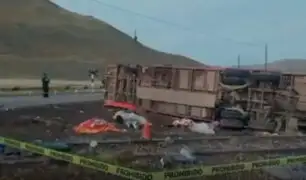 Al menos 11 fallecidos y varios heridos graves deja despiste y vuelco de un ómnibus en Puno