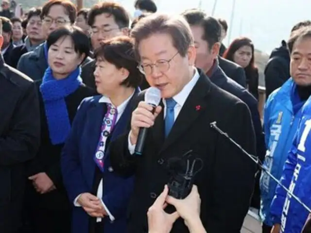 Conmoción en Corea del Sur: líder de la oposición fue apuñalado en plena conferencia de prensa