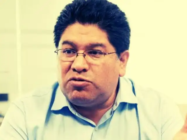 Alcalde Rennán Espinoza podría recibir hasta 19 años de cárcel tras escapar por accidente de tránsito, según especialista