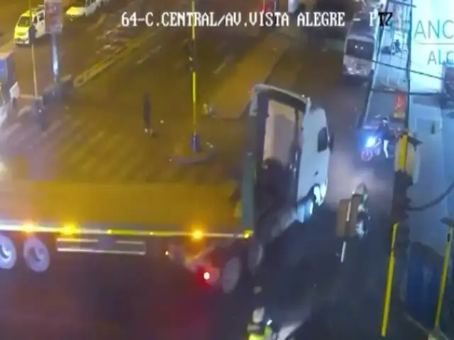 Ate Vitarte: a balazos capturan a conductor que intentó robar tráiler