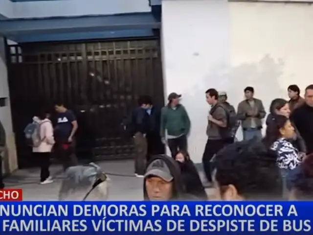 Ayacucho: familiares claman por reconocimiento de víctimas en morgue tras accidente de Civa