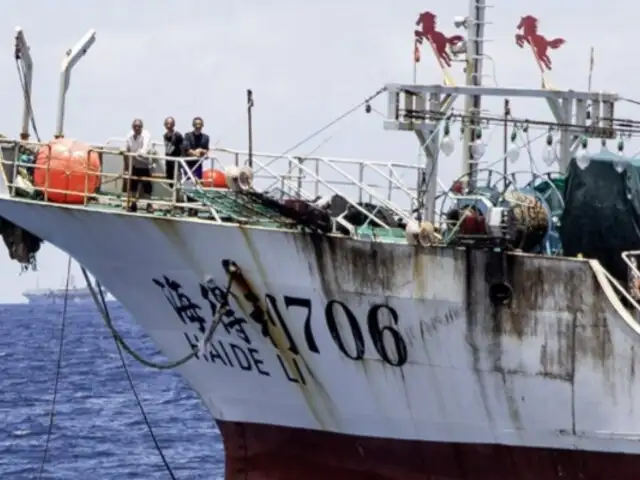 Produce solo aplica S/250 de multa a embarcación china que pescaba ilegalmente