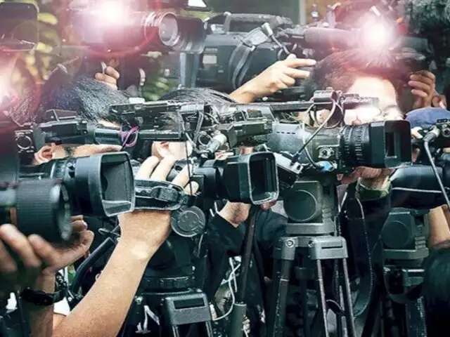 Gremios periodísticos condenan encierro de reporteros durante simulacro con Dina Boluarte