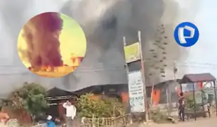 Dueños huyen semidesnudos de restaurante que era consumido por las llamas