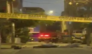 ¡Macabro! Asesinan de 35 balazos a dos extranjeros que viajaban en motocicleta en Puente Piedra