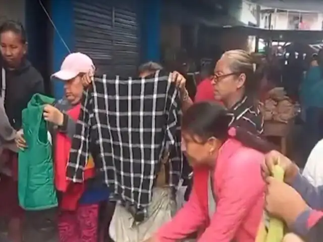 Se registran largas colas para comprar ropa para el frío en Iquitos