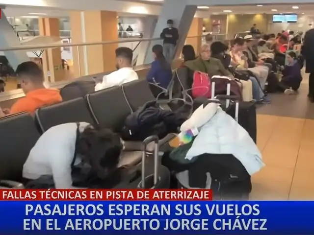 Aeropuerto Jorge Chávez: cientos de pasajeros continúan varados sin respuesta alguna