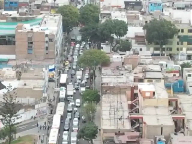 ¡Más de 20 cuadras de tráfico! Caos vehicular en Chorrillos por cierre de la Costa Verde