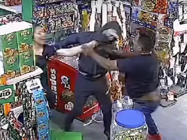 Dueño de minimarket enfrenta a ladrón que le disparó y frustra asalto en Los Olivos