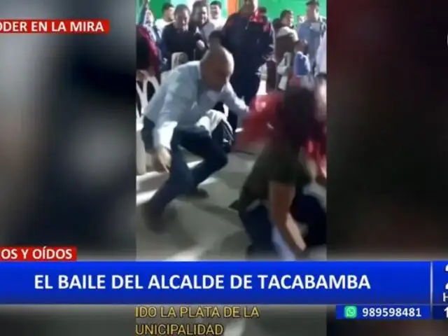 El baile de Dante Tiravanti: Alcalde de Tacabamba se jaranea de peculiar manera en evento