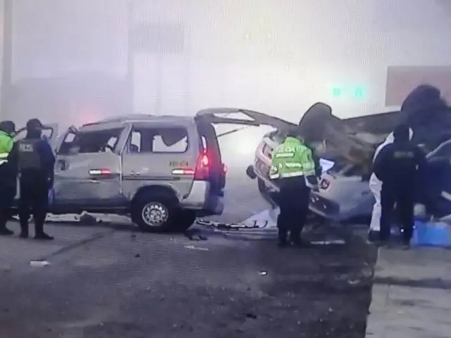 Ate: vehículo que recorría la calle a alta velocidad choca contra otra unidad