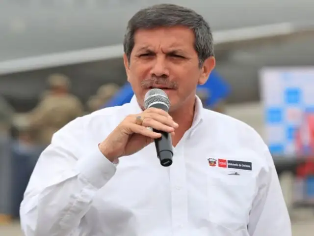 Jorge Chávez Cresta: denuncian a exministro de Defensa por maltrato físico y psicológico