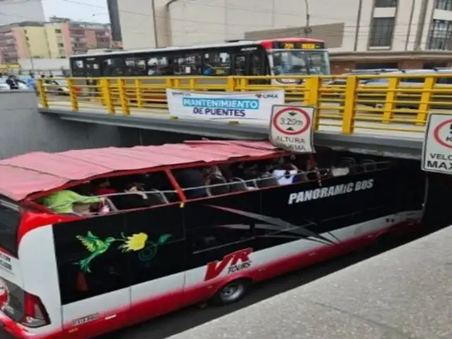 ¡Tragedia en av. Arequipa! Bus choca contra puente y deja a turistas al borde de la muerte