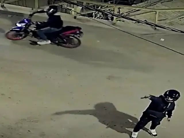 ¡Increíble! Delincuentes a bordo de motocicleta disparan más de 30 veces contra casa en Comas