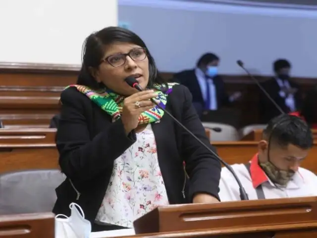 Margot Palacios arremete contra Perú Libre por no aceptar su renuncia: “Es una bancada dictadora”