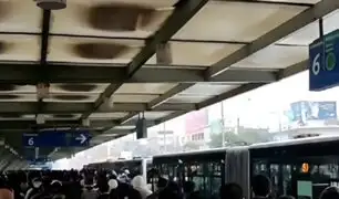 ¡A tomar precauciones! Bus del Metropolitano se malogra en estación Naranjal y genera demoras