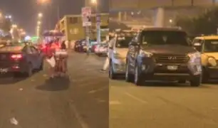 Taxistas invaden avenida México: ocupan vía frente a terminal de buses en La Victoria