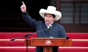 Pedro Castillo oficializa su candidatura presidencial a las elecciones del 2026