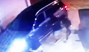 VMT: Familia se estaciona en grifo y le roban su camioneta en cuestión de segundos