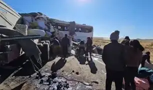 Bolivia: al menos 22 muertos y 16 heridos, varios de ellos graves, deja choque de bus con camión
