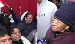 Madrugan para ver Desfile Militar: abuelitos denuncian que no los dejan acceder a tribunas en av. Brasil