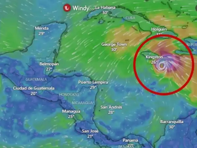 Huracán Beryl se degrada a categoría 4 y sigue trayectoria hacia México
