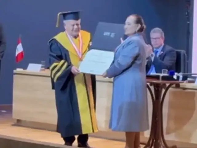 César Acuña Peralta recibe título de Doctor Honoris Causa de la Universidad Señor de Sipán