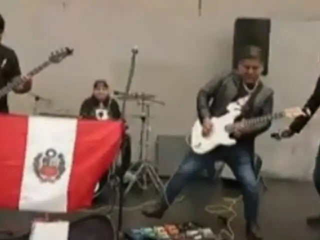 El rock se apodera de las calles de Lima: 'Dcnfreno' hace vibrar a transeúntes en plaza San Martín